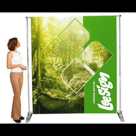 Transportable pop-up wall with print